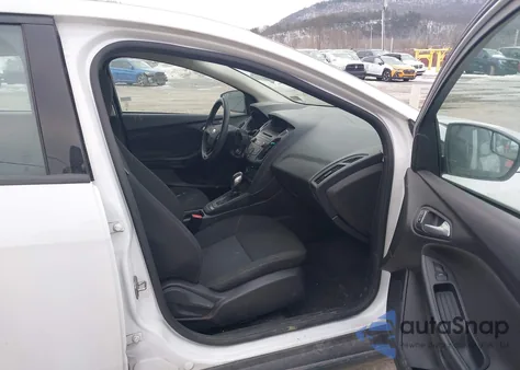 2015 Ford Focus Se z USA, uszkodzony, nr VIN 1FADP3F20FL243604